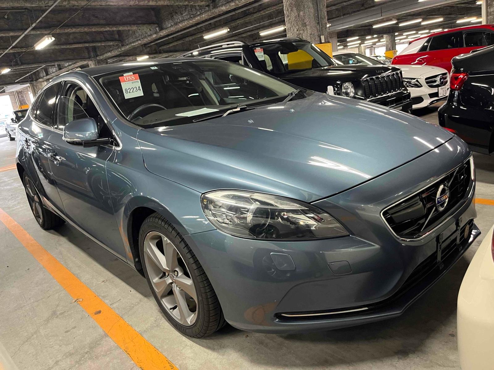 Volvo V40 T4