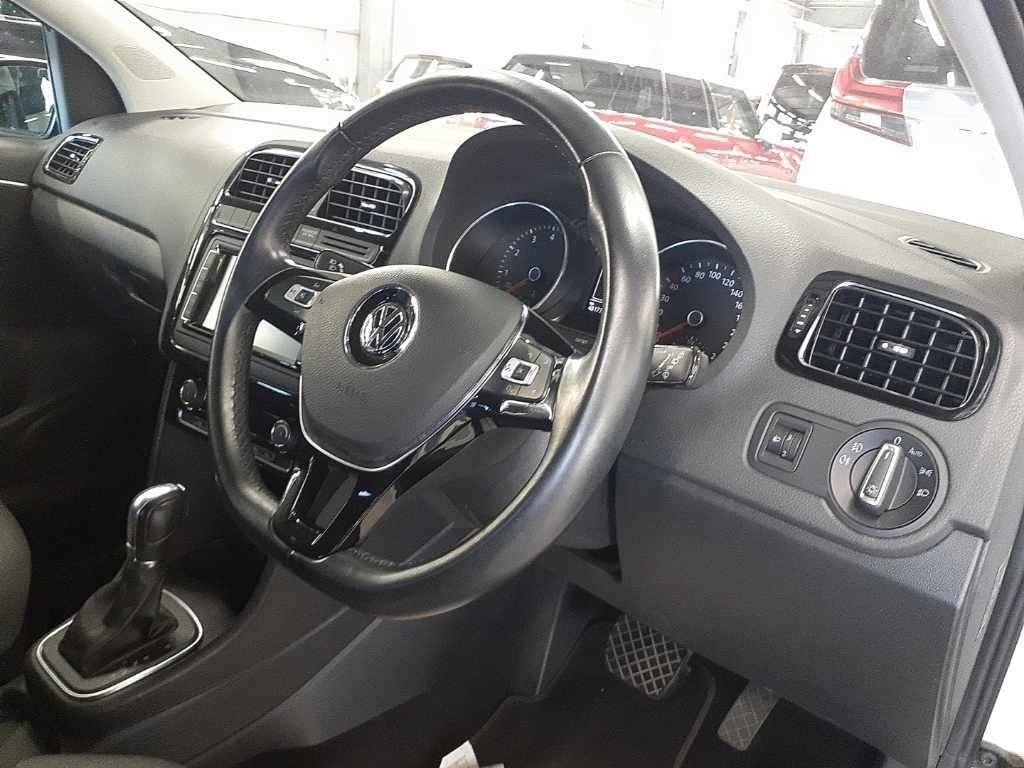 Volkswagen Polo TSI COMFORT LINE