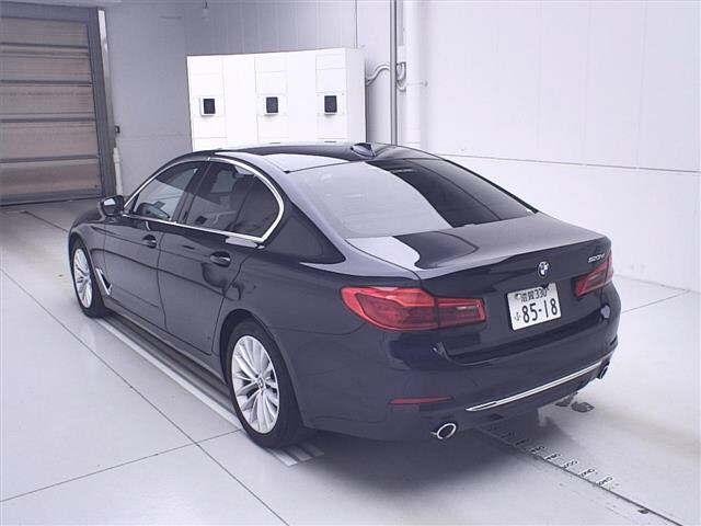 BMW 5 Series 523d Luxury