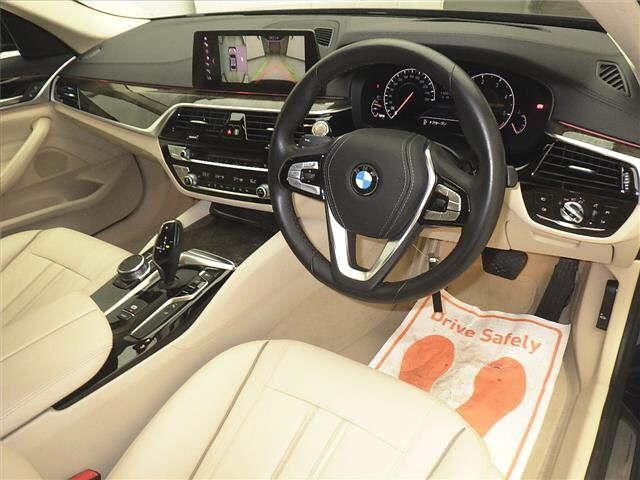 BMW 5 Series 523d Luxury