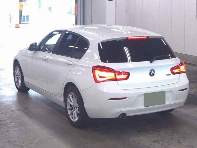 BMW 1 Series 5d 118I