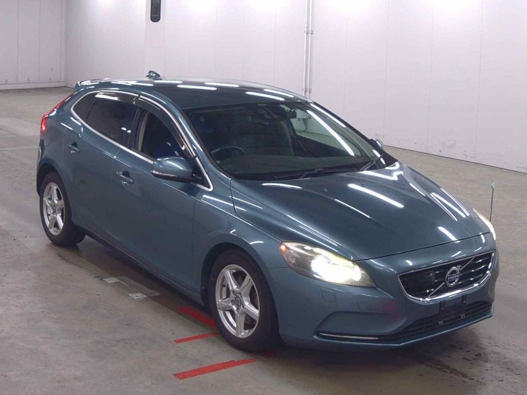 Volvo V40 T4