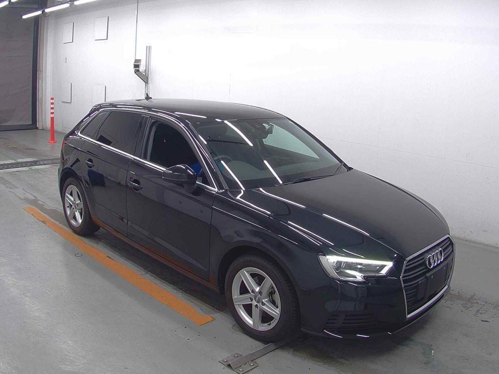 Audi A3 SPORT B30TFSI