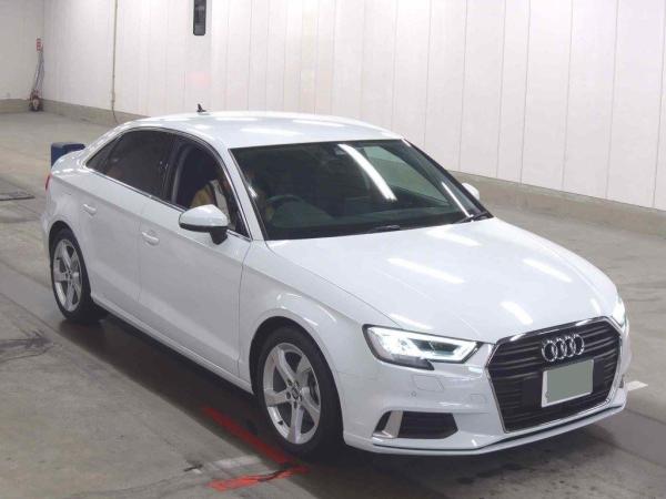 Audi A3 SEDAN 30TFSI SPORT