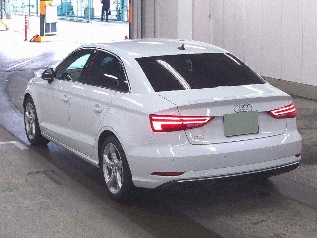 Audi A3 SEDAN 30TFSI SPORT