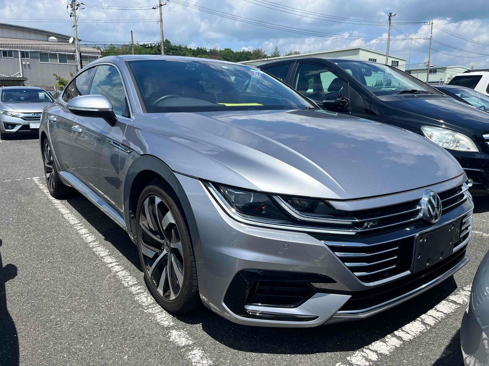 Volkswagen Arteon R LINE 4 MOTION 4WD