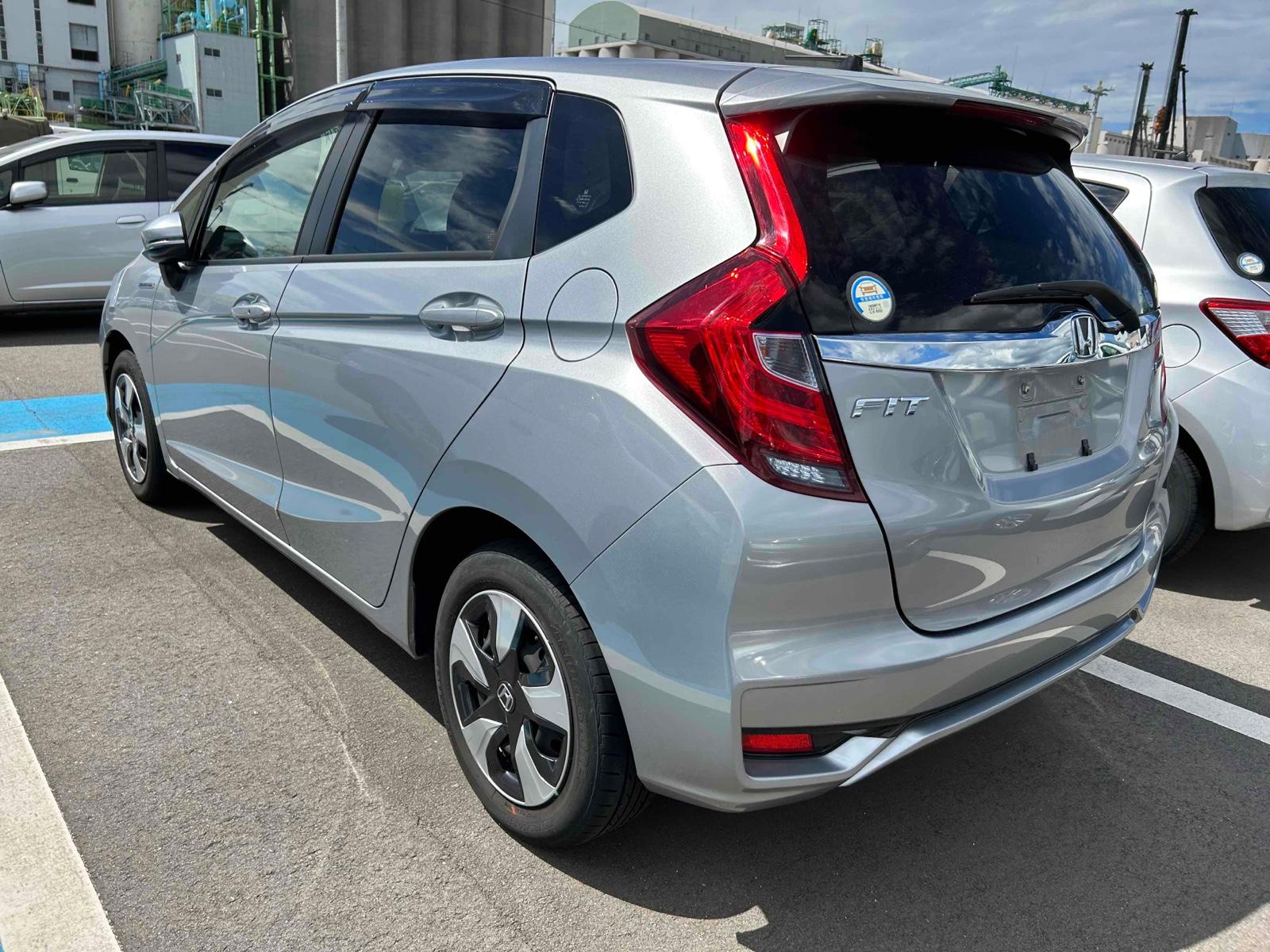 Honda Fit HYBRID F PACKAGE