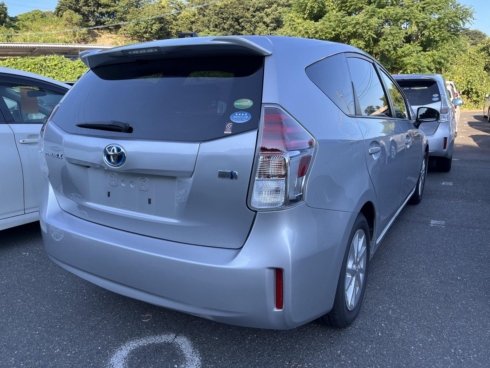 Toyota Prius ALPHA G 7 PERSON