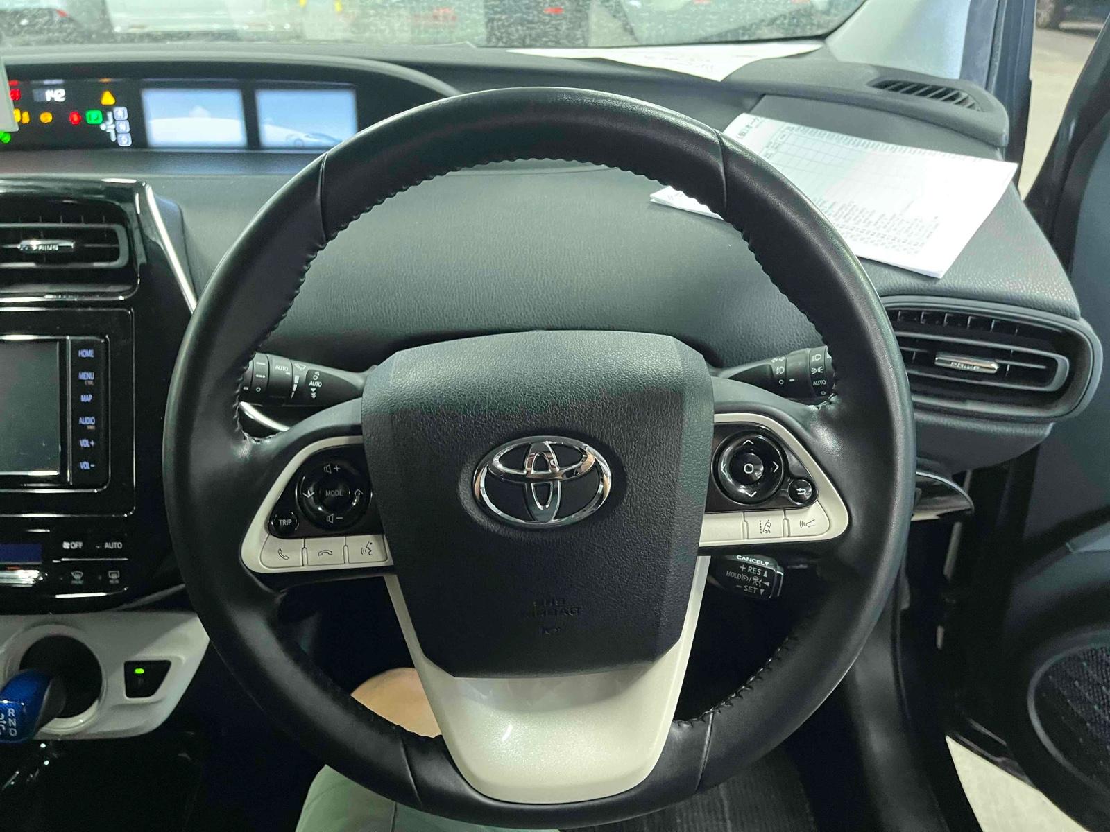 Toyota Prius  S SAFETY PLUS