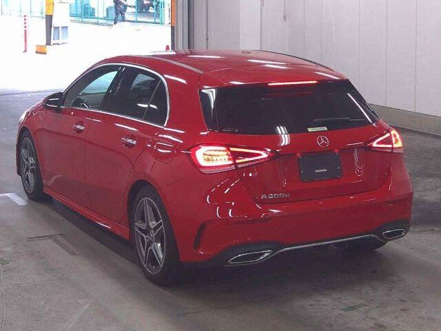 Mercedes-Benz A-class A200D AMG LINE