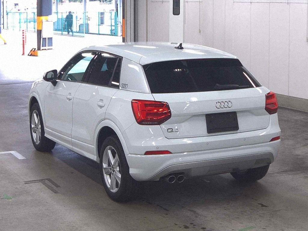 Audi Q2 35TFSI COD SPOILER