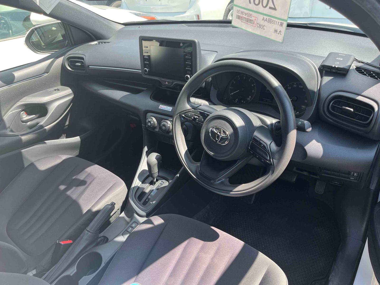 Toyota Yaris X