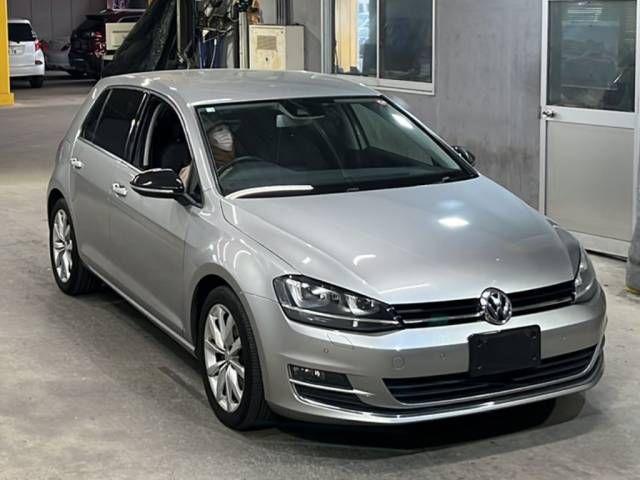 Volkswagen Golf TSI HIGH LINE