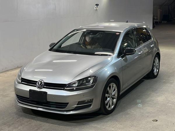 Volkswagen Golf TSI HIGH LINE