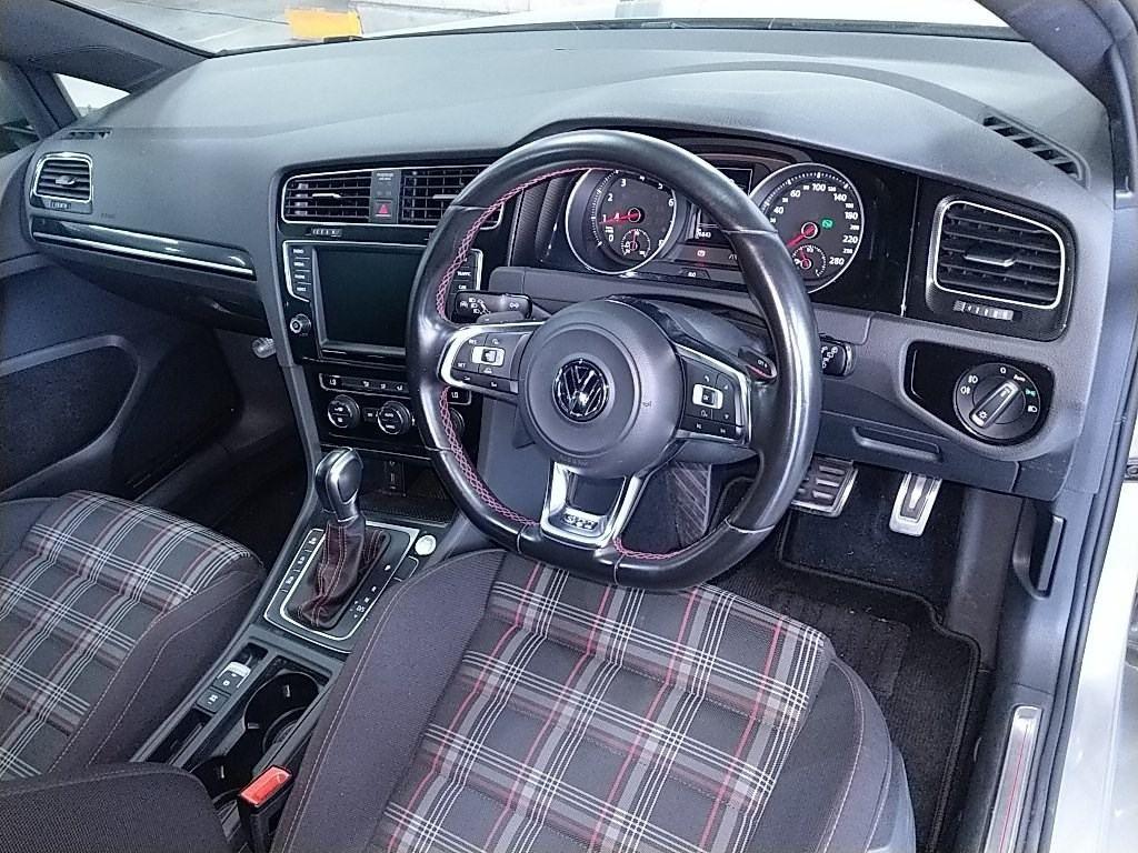 Volkswagen GOLF GTI 2.0