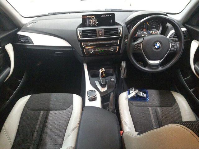BMW 1 Series 5d 118I STYLE