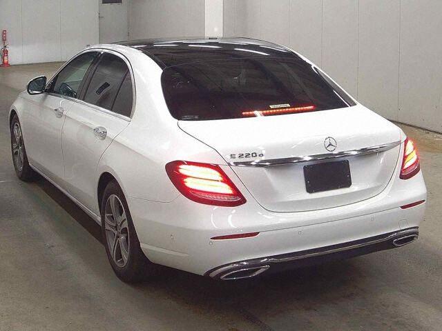 Mercedes-Benz E-class 4d E220D AVANTGARDE