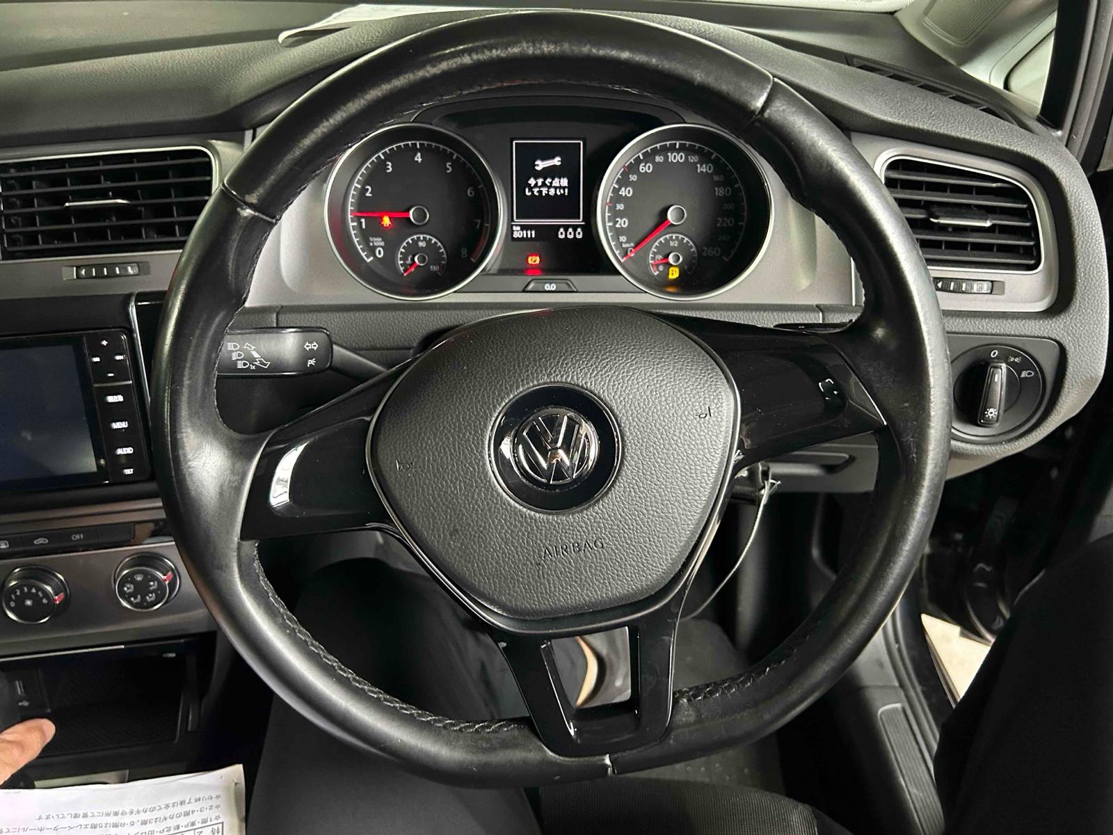 Volkswagen GOLF 5D 1.2