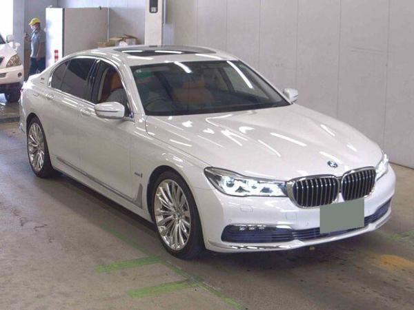 BMW 7 Series 740E IPERFORMANCE