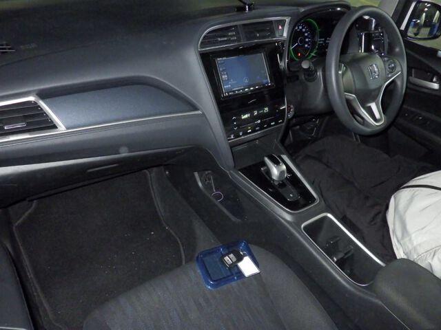 Honda Shuttle HYBRID HONDA SENSING