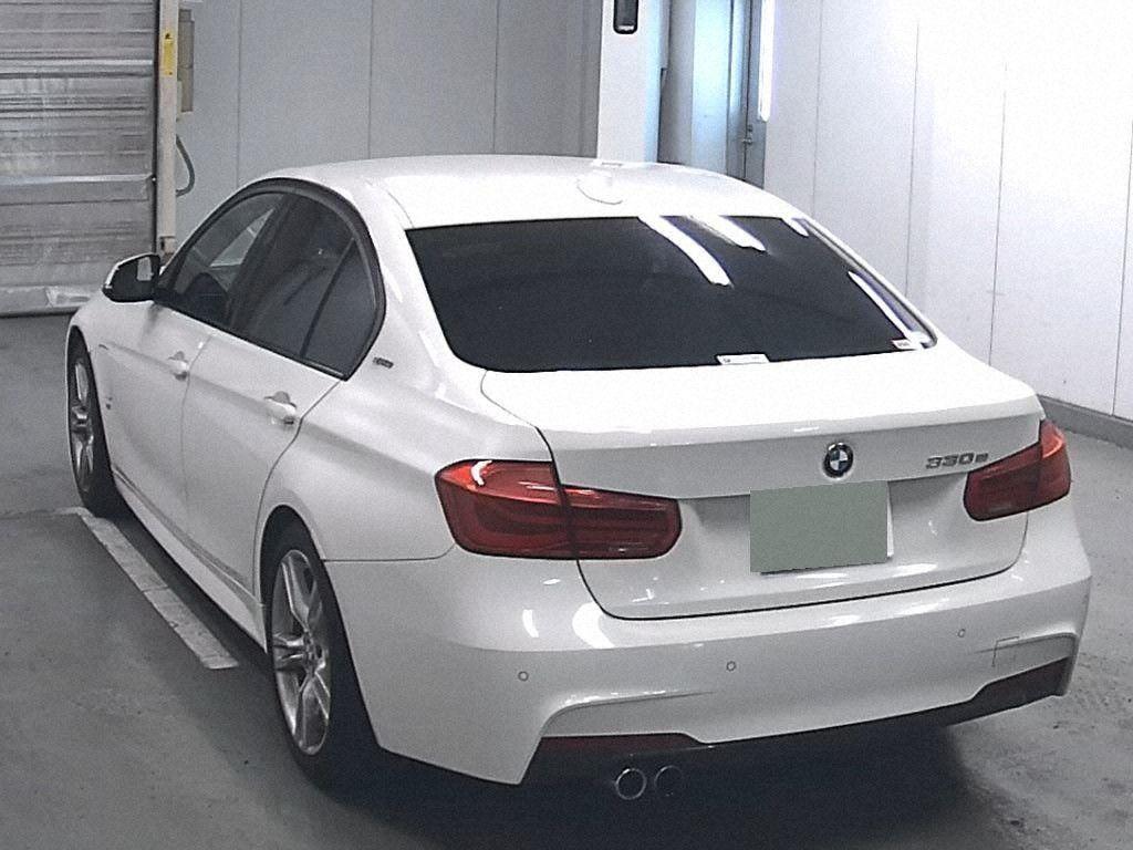 BMW 3 Series 4d 330E M-SPORT