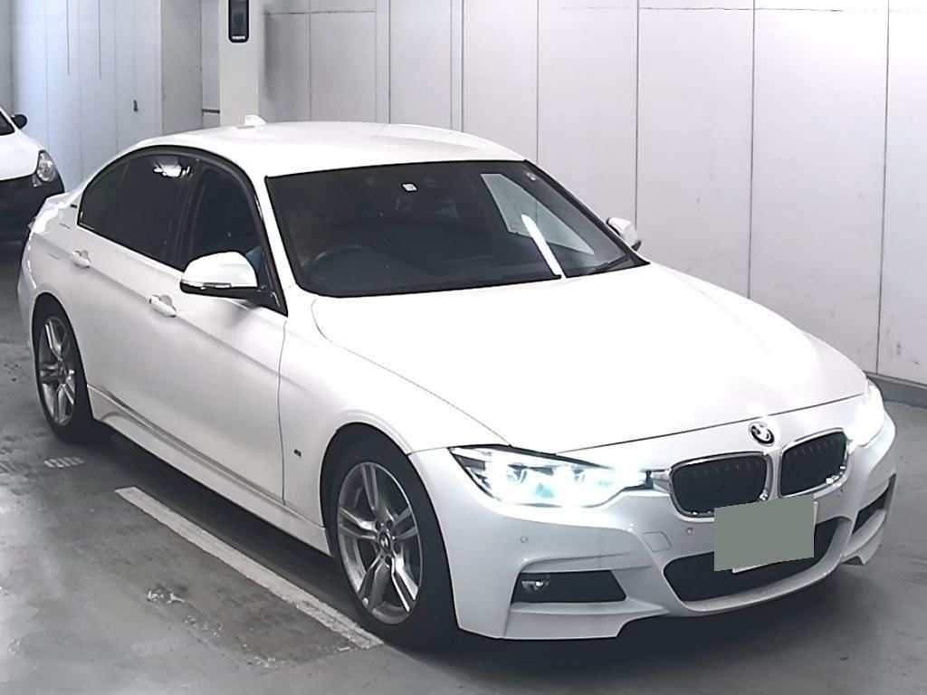 BMW 3 Series 4d 330E M-SPORT