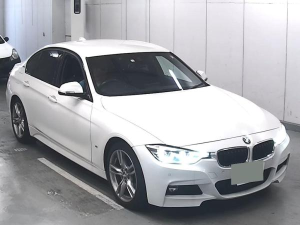 BMW 3 Series 4d 330E M-SPORT