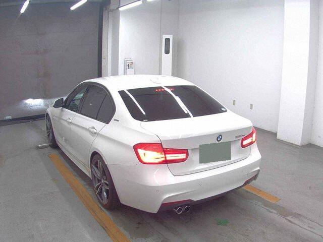 BMW 3 Series 4d 330E M-SPORT IPERFORMANCE EDIT