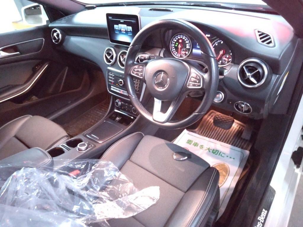 Mercedes-Benz A-class A180