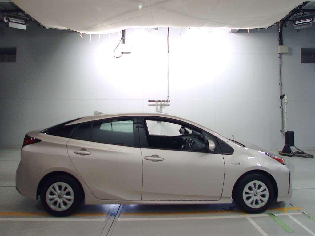 Toyota Prius  S