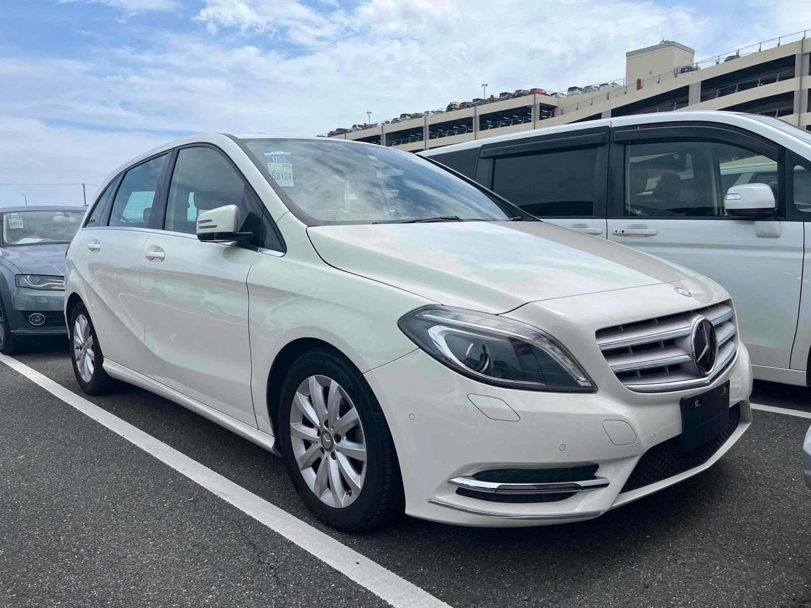 Mercedes-Benz B-CLASS B180 LEATHER EXCLUSIVE PACKAGE