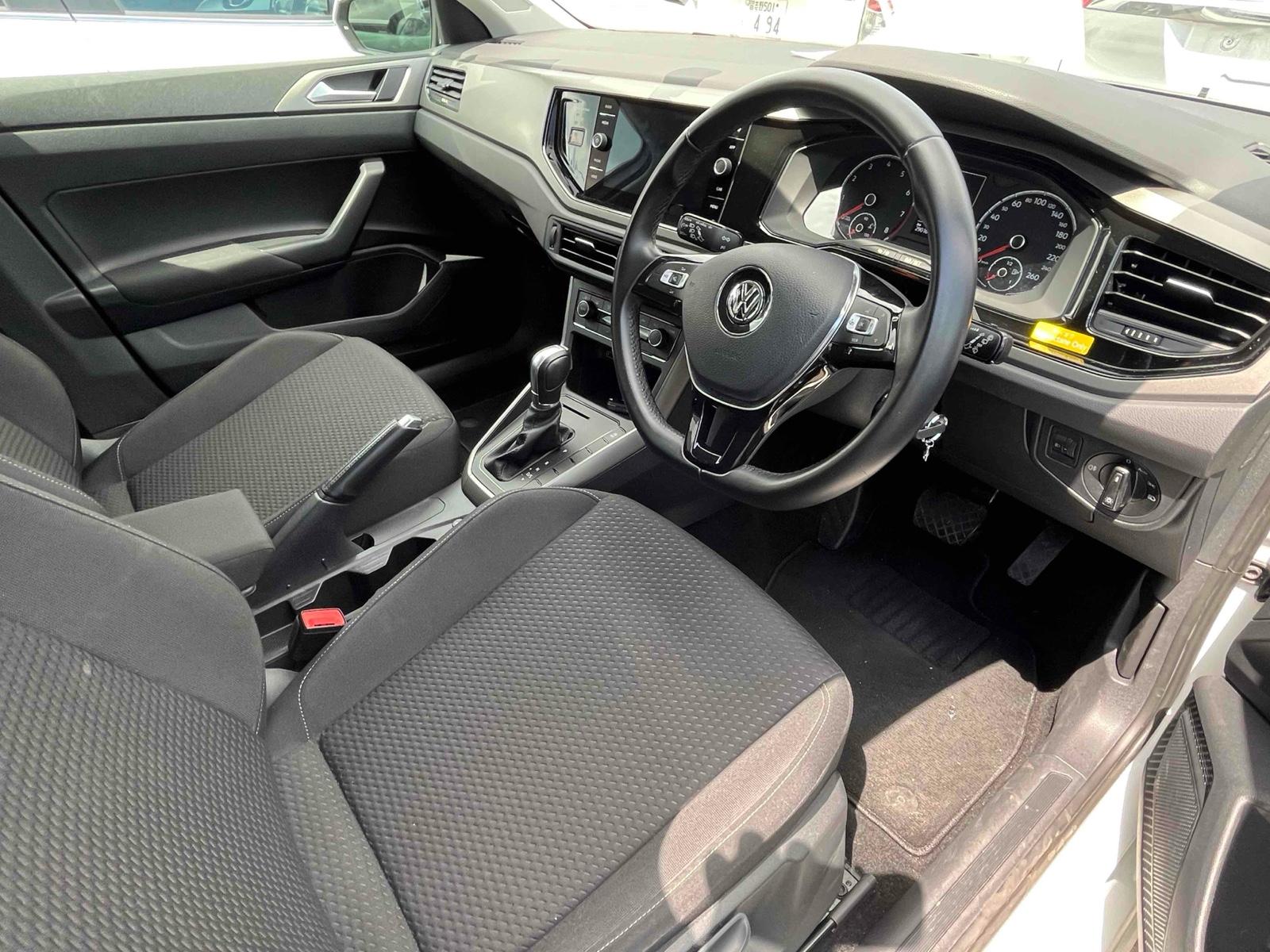 Volkswagen Polo TSI COMFORT LINE RIGHT STEERIN