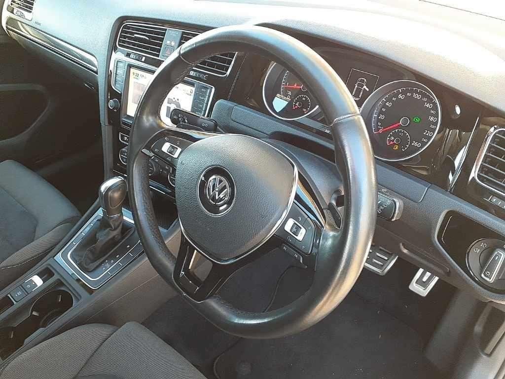 Volkswagen Golf TSI HIGH LINE BLUE MOTION