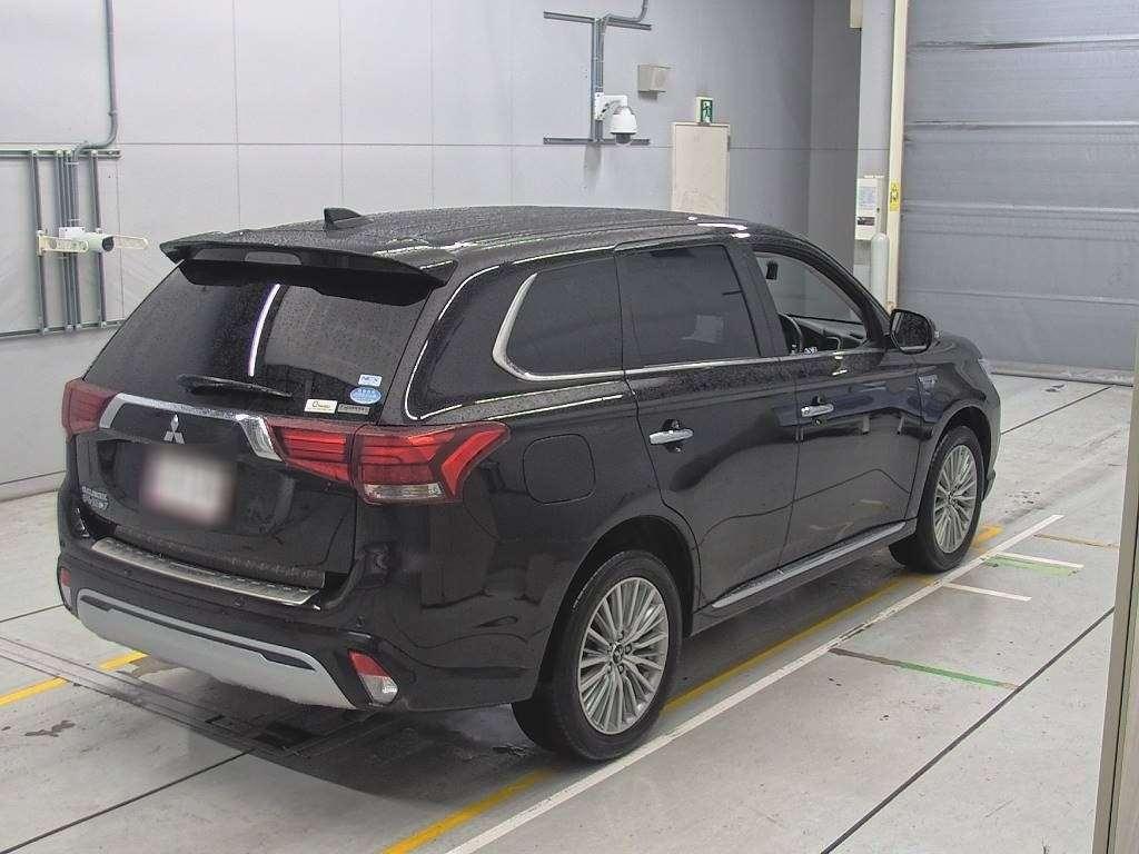 Mitsubishi ｱｳﾄﾗﾝﾀﾞｰPHEV G 4WD