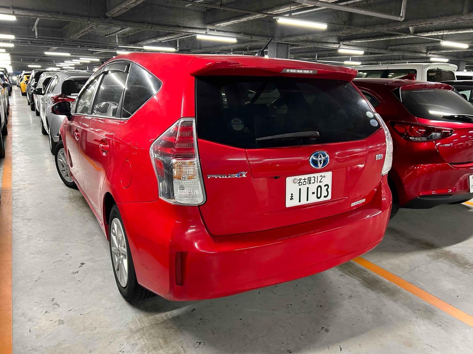 Toyota Prius ALPHA S