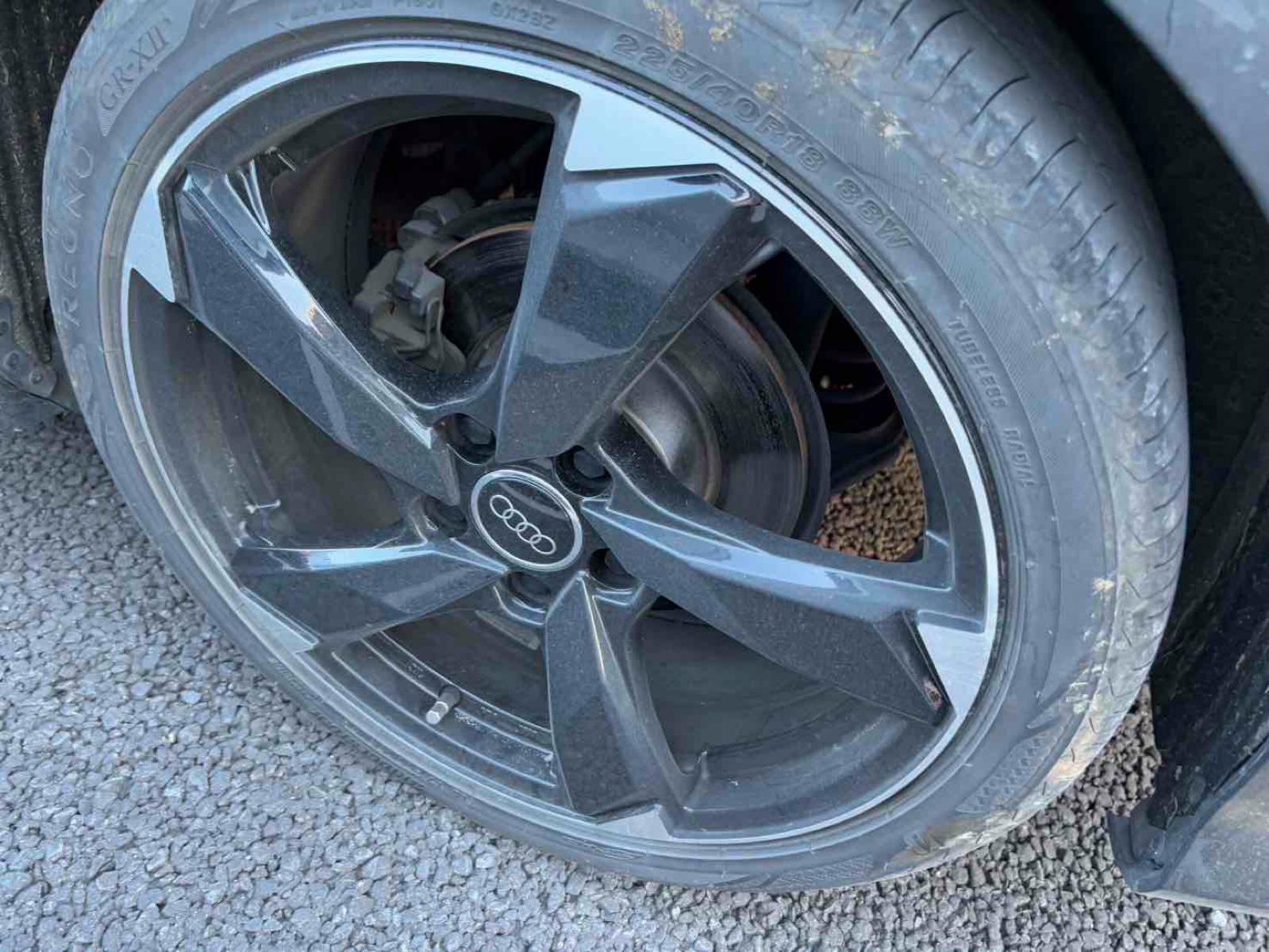 Audi A3 SEDAN 1.4TFSI COD S LINE PACK