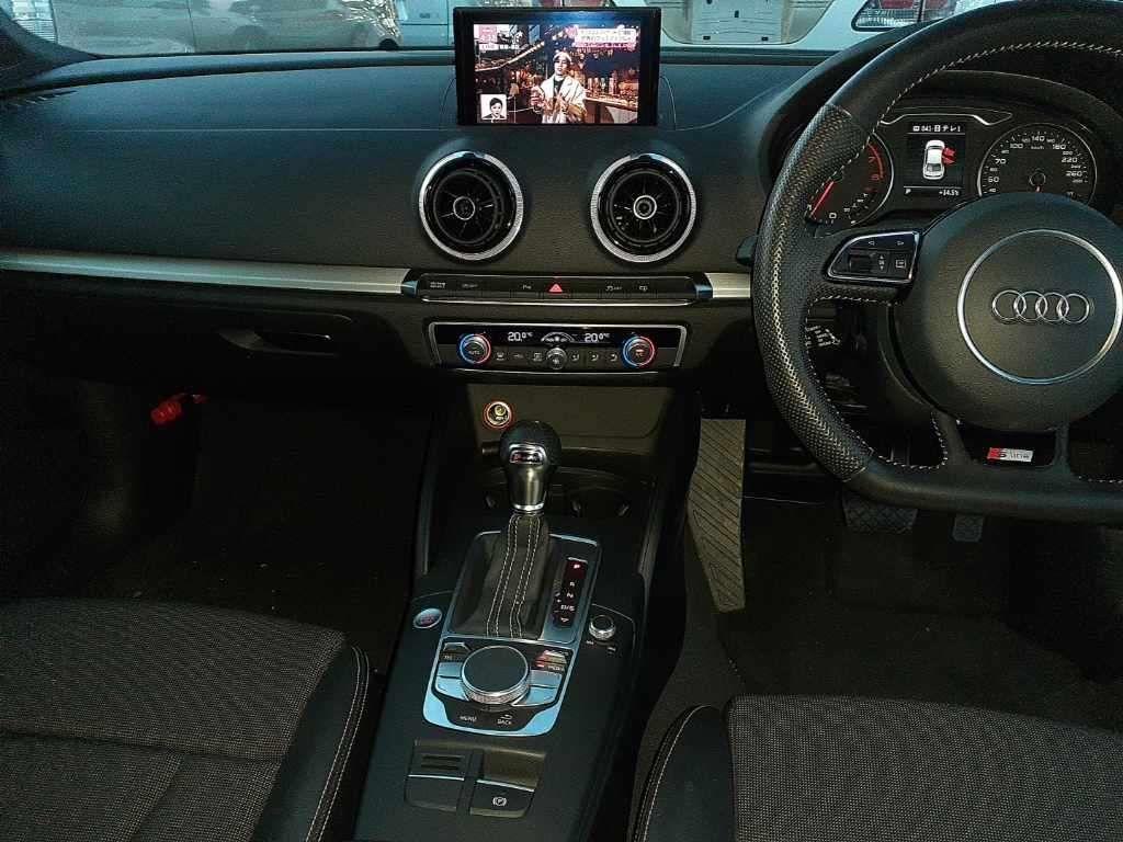 Audi A3 SEDAN 1.4TFSI COD S LINE PACK