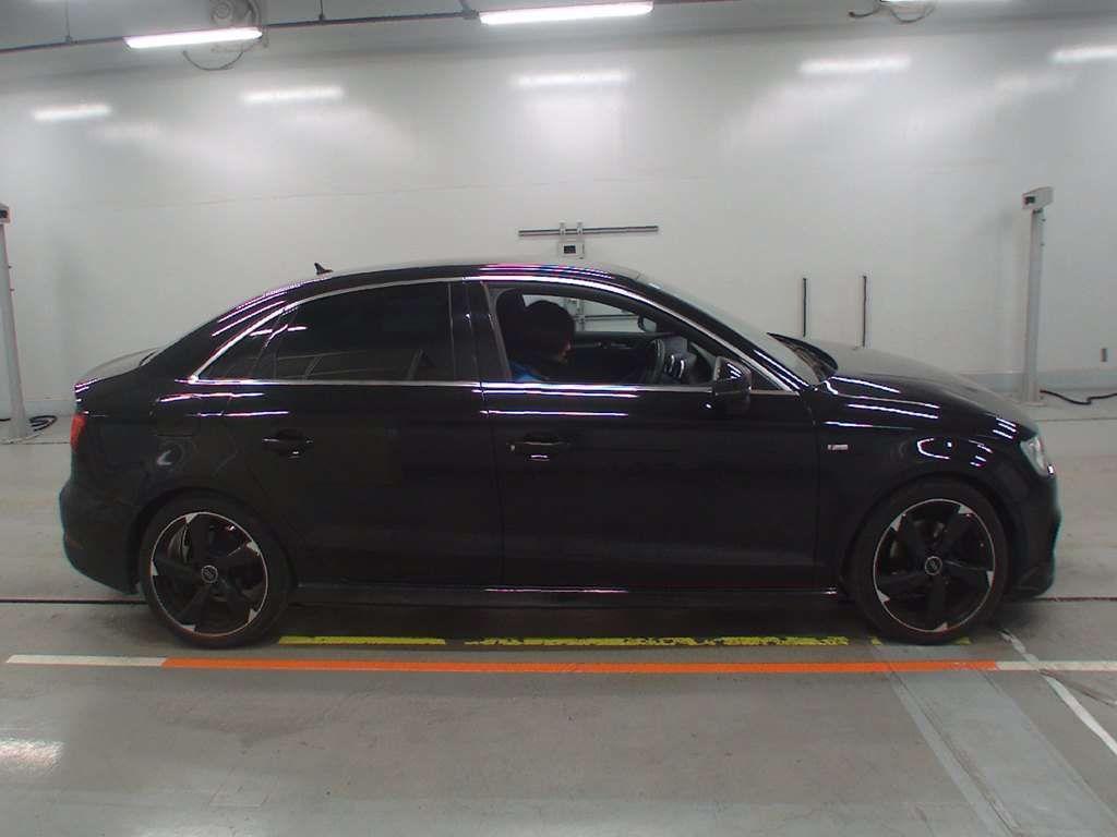 Audi A3 SEDAN 1.4TFSI COD S LINE PACK