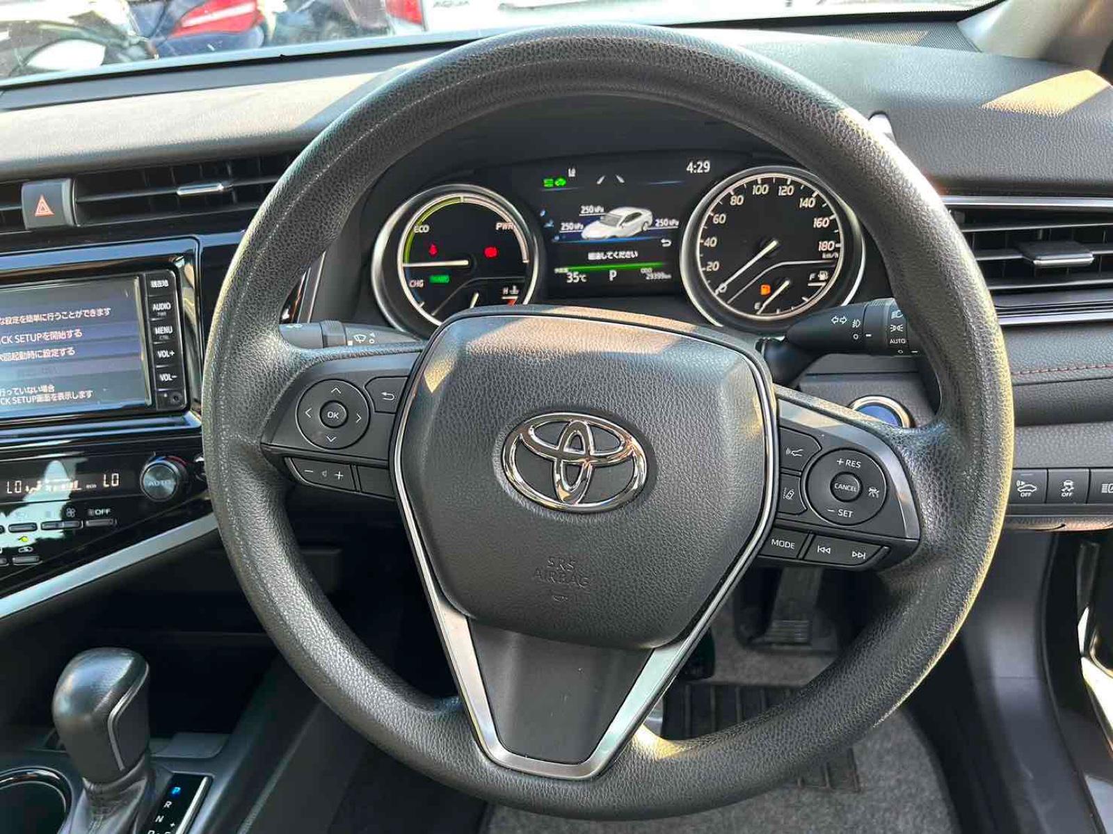 Toyota Camry  HYBRID X