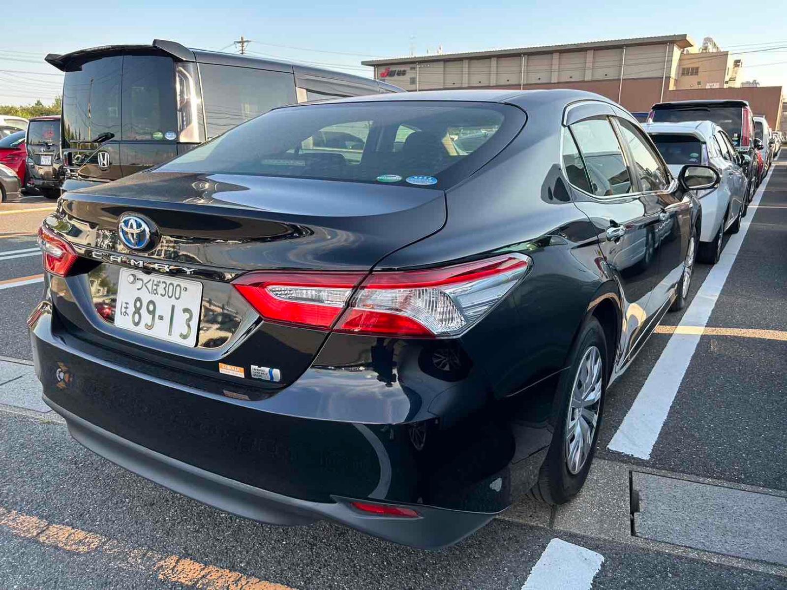 Toyota Camry  HYBRID X