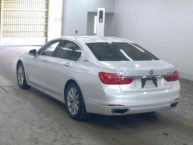 BMW 7 Series 740E IPERFORMANCE