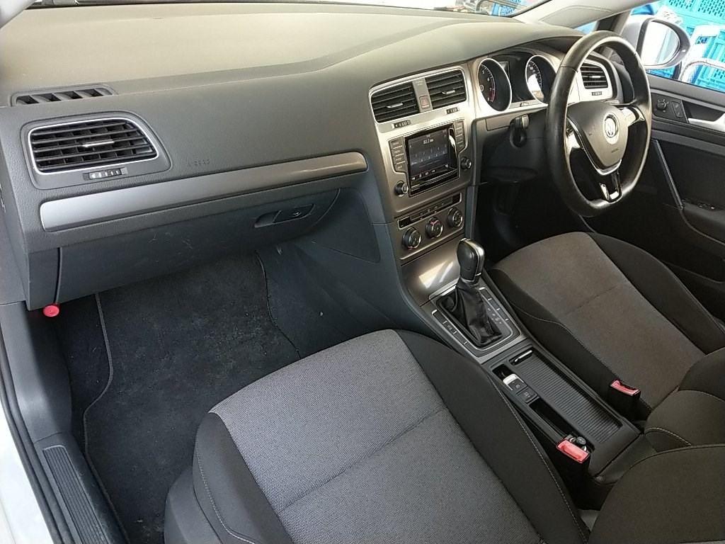 Volkswagen Golf TSI