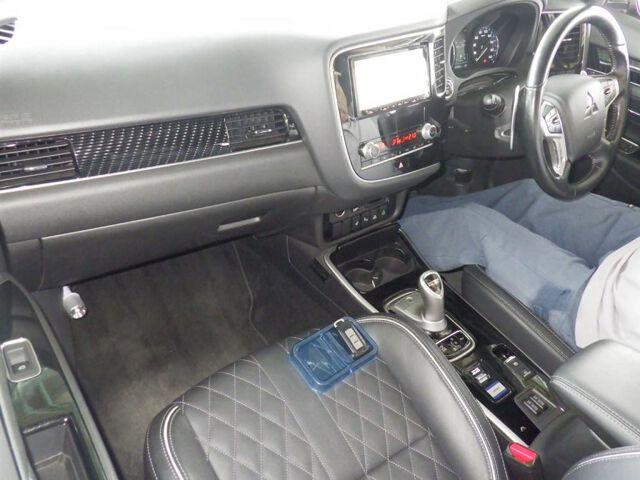 Mitsubishi Outlander Phev 4wd G PREMIUM PACKAGE