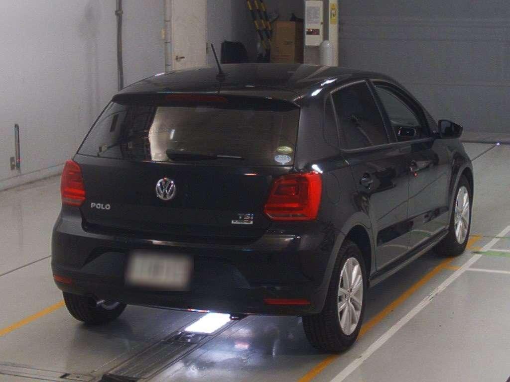 Volkswagen Polo TSI CONFORT LINE