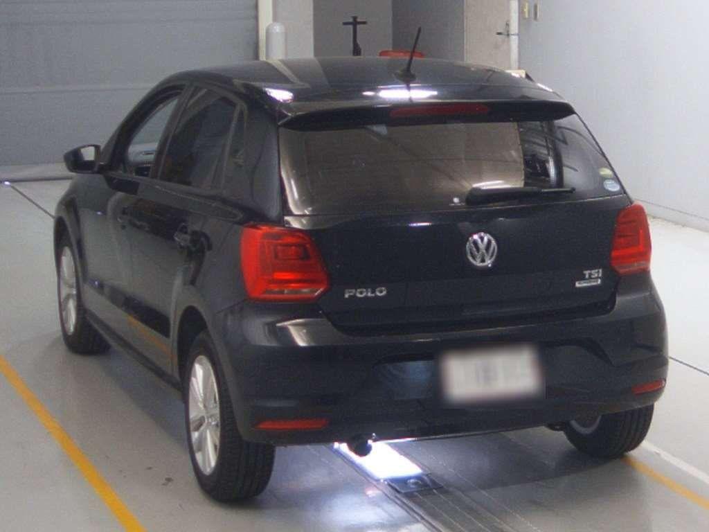 Volkswagen Polo TSI CONFORT LINE