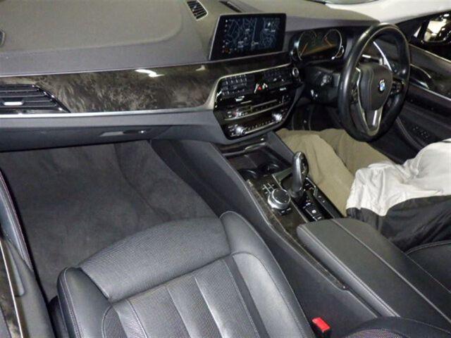 BMW 5 Series 4d 523D LUXURY