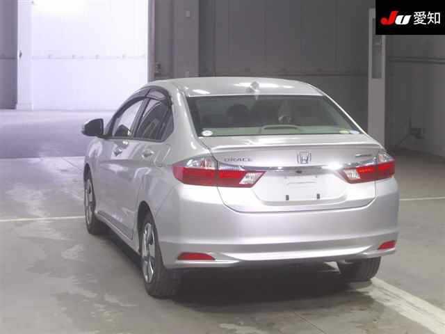 Honda Grace 4