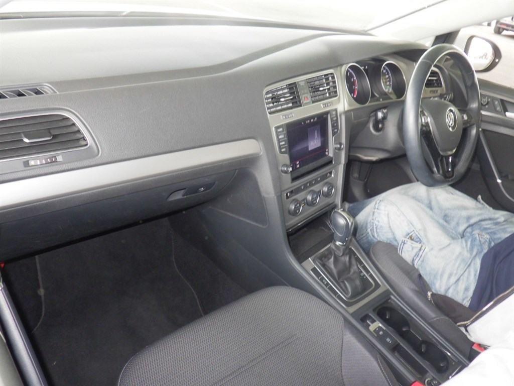Volkswagen Golf 5d TSI COMFORT LINE
