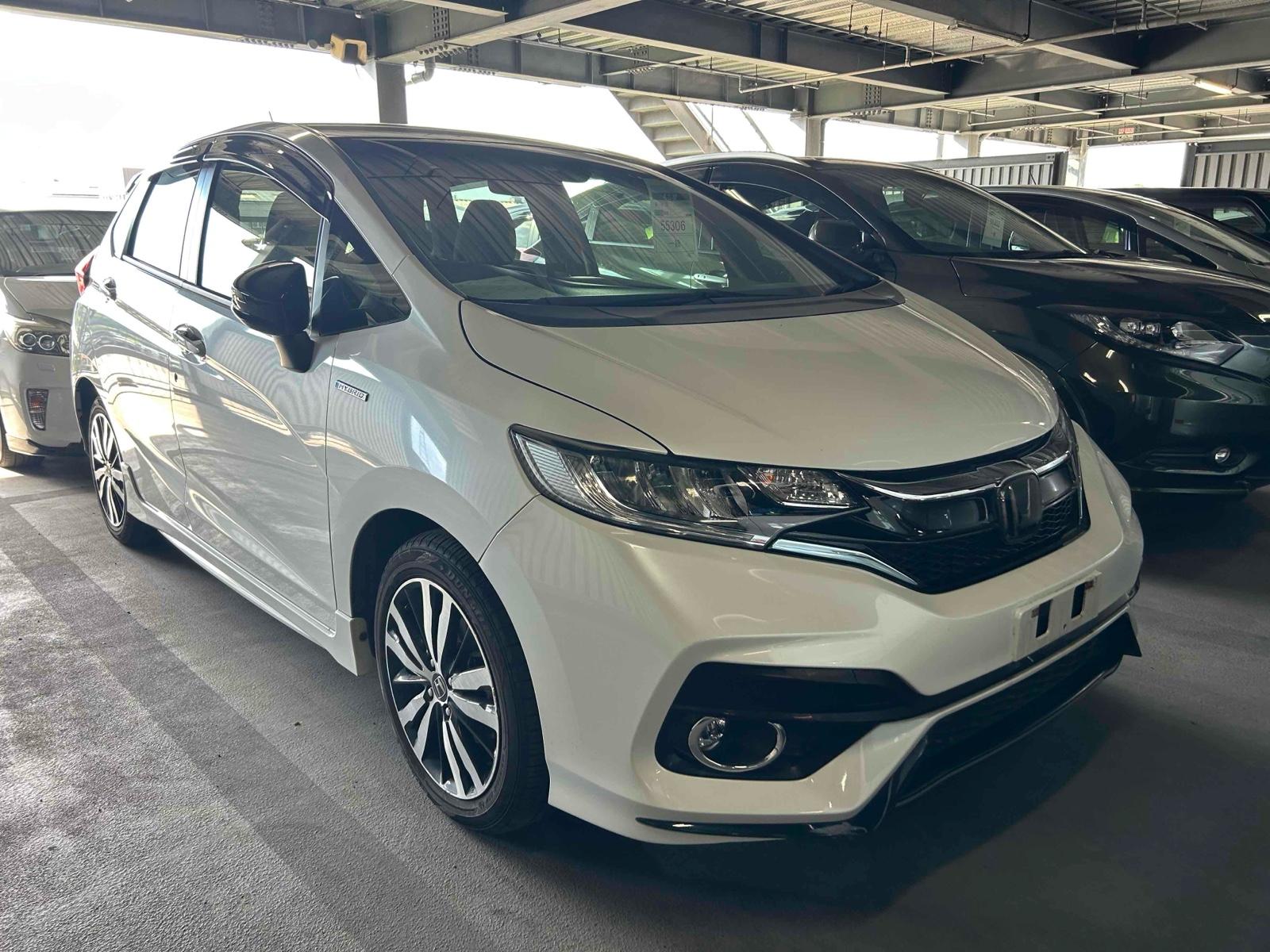 Honda Fit HYBRID S HONDA SENSING