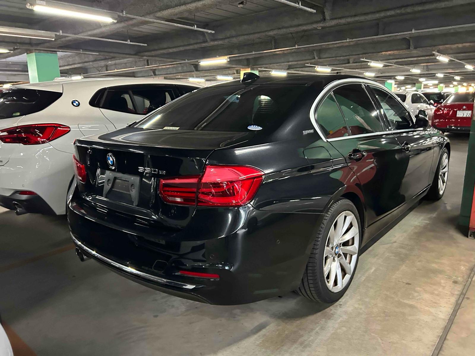 BMW 330E LUXURY